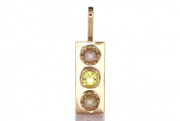 Yellow Sapphire With Two White Pearls Placed On A Gold Pendant