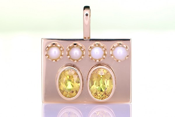 Two Yellow Sapphires With Four White Pearls