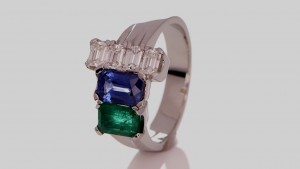 Four Diamonds With Green Emerald And A Blue Sapphire 