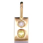 Golden Pendant With White Pearl And A Yellow Sapphire
