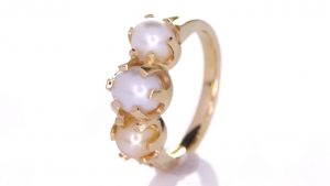 Three Real Salt Water Pearls Claw Set In Gold Ring