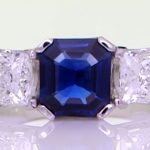 Octoagon Blue Sapphires With 2 Square Brilliant Cut Diamonds, Set In Platinium